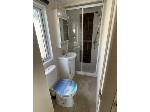 Stebo Chalet 1000 mirror image