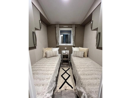 Kuiper Lodge op Camping Warmond